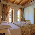 Bellagio Luxury Boutique