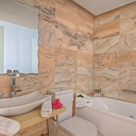 מלון Bellagio Luxury Boutique העיירה רתימנו